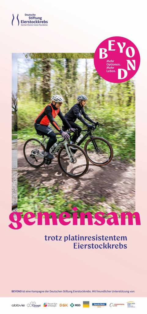 Claudia gemeinsam mit ihrem Mann auf Fahrradtour mit dem Mountainbike